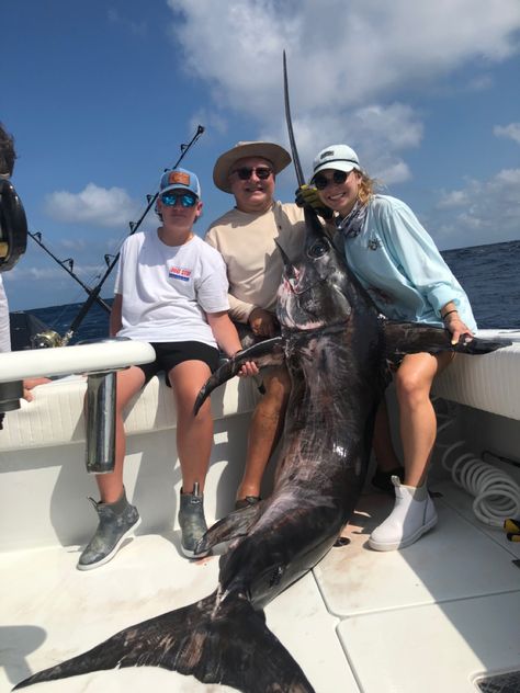 #fishing #outdoors #offshore #boayday #swordfish Marlin Fishing, North Miami Beach, Offshore Fishing, River Fishing, Fish In A Bag, Fishing Charters, Deep Sea Fishing, Sea Fishing, Fishing Life