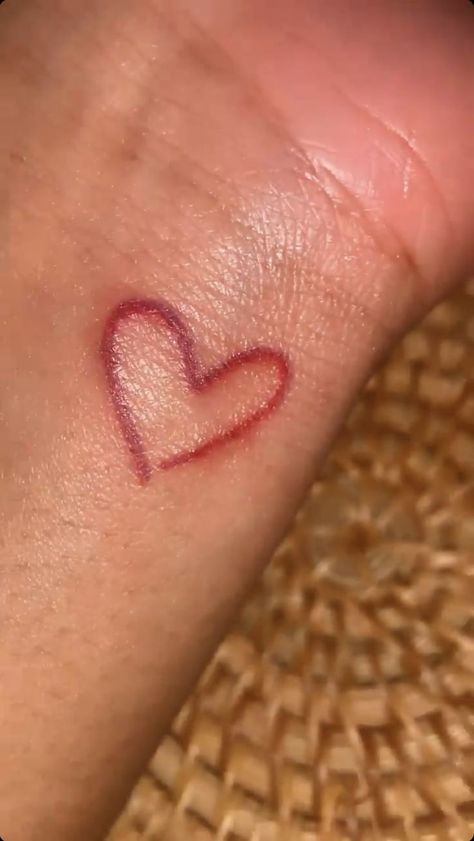 Red Ink Tattoo Black Girl Small Red Ink Tattoo, Small Red Heart Tattoo, Red Heart Tattoo, Tattoos Black Women, Small Red Heart, Red Ink Tattoo, Red Heart Tattoos, Relationship Pics, Red Ink Tattoos