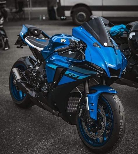 Kawasaki Ninja 400, Ninja 400, Motorcycle Aesthetic, Sports Bike, Pretty Bike, Yamaha Motorcycle, Cool Motorcycles, Yamaha Yzf R1, Yamaha Yzf