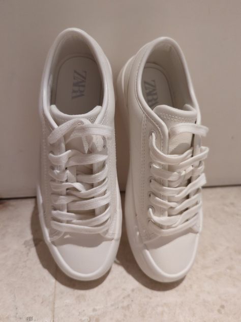 Zara Shoes Sneakers Women Sneakers Zara, Shoes Sneakers Women, Zara Shoes Sneakers, Athleisure Chic, Zara Sneakers, Sneakers Women, Trending Sneakers, Trendy Sneakers, Zara Shoes