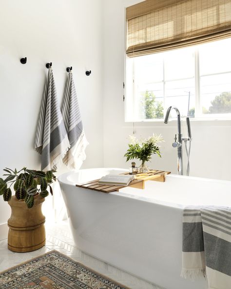 California Modern — kerry vasquez design Master Tub Decor, Small Condo Living, Vivid Wallpaper, Master Bath Tile, Standing Tub, Grey Accent Wall, Tub Ideas, California Modern, Coastal California