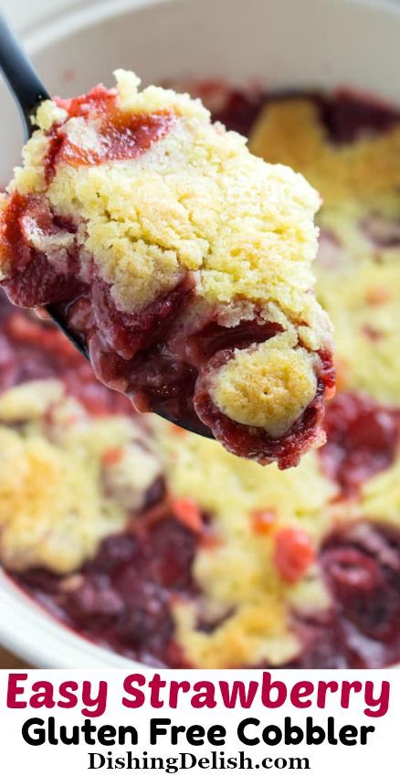 Easy Strawberry Cobbler, Breakfast Cobbler, Strawberry Cobbler Recipe, Gluten Free Cobbler, Strawberry Cobbler Recipes, Passover Recipes Dessert, Tart Strawberry, Strawberry Gluten Free, Weight Watcher Desserts