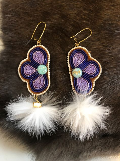 Metis Beading, Floral Beadwork, Beaded Work, Buttermilk Recipes, Rabbit Earrings, Beaded Earrings Native, Pom Pom Earrings, Beading Inspiration, Beadwork Designs