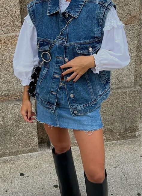 Outfit Blanc, Bogota Outfit, Traje Cowgirl, Casual Dinner Outfit Summer, Gig Outfit, Dinner Outfit Casual, Cowboy Outfit, Latina Outfits, Looks Jeans