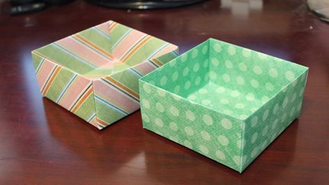 Paper Box Tutorial, Origami Box With Lid, Origami Box Easy, Small Origami, Origami Box Tutorial, Origami Boxes, Paper Box Diy, Tutorial Origami, Origami Ball