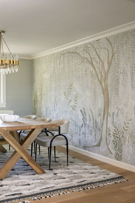 Dinning Room Wallpaper, Dining Room Murals, Dining Room Glam, Hall Wallpaper, Feature Wall Living Room, Diy Terrarium, Chic Dining Room, 6 Seater Dining Table, Dining Room Wallpaper