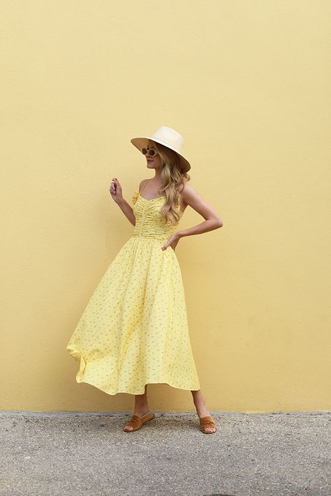 Spring calls for yellow florals, straw hats, and suede slides! Atlantic-Pacific Yellow Dress Outfit, Blair Eadie, Spring Outfits Dresses, Garden Party Dress, Yellow Outfit, Mellow Yellow, Yellow Fashion, Dress Outfit, Party Dresses For Women