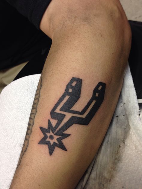 San Antonio Spurs tattoo Spurs Tattoo, Spur Tattoo, Spurs Logo, State Tattoos, Texas Tattoos, White Tattoo, Sleeve Men, Musical Notes, Tattoo Sleeve Men