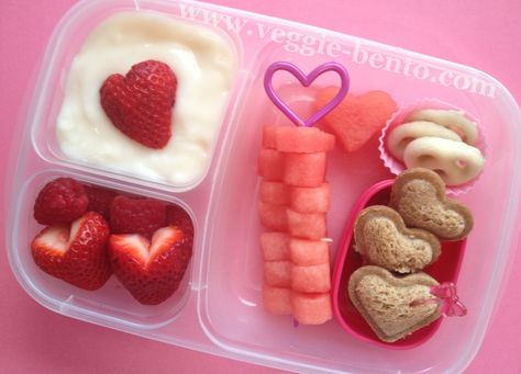 #gladinspiredlunches Kawaii Lunch Ideas, Kawaii School Lunch, Aesthetic Lunch Ideas For School, Kawaii Lunch Boxes, Cute Lunch Ideas, Cute Lunches, Vegetarian Bento, Bento Box Lunch Ideas, Box Lunch Ideas