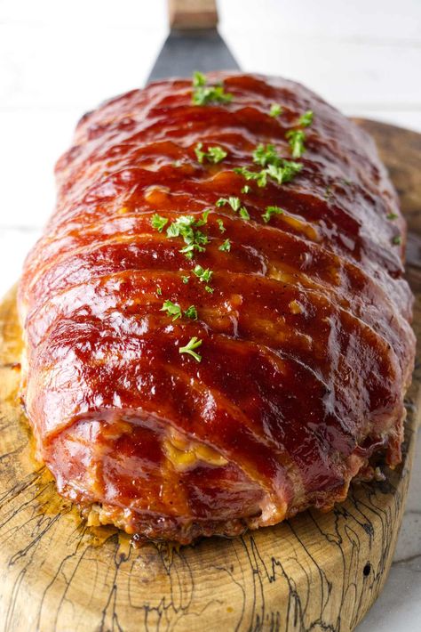 Bbq Bacon Meatloaf, Meatloaf Recipe With Cheese, Grilled Meatloaf, Bacon Wrapped Sausages, Cheesy Meatloaf, Bacon Meatloaf, Turkey Bacon Wrap, Bacon Wrapped Meatloaf, Bbq Meatloaf