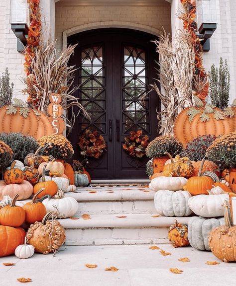 Colorful Farmhouse, Halloween Front Porch Decor, Fall Front Porch Decor, Halloween Front Porch, Porch Steps, Fall Front Porch, Fall Outdoor Decor, Front Porch Decorating, Fall Decorations Porch