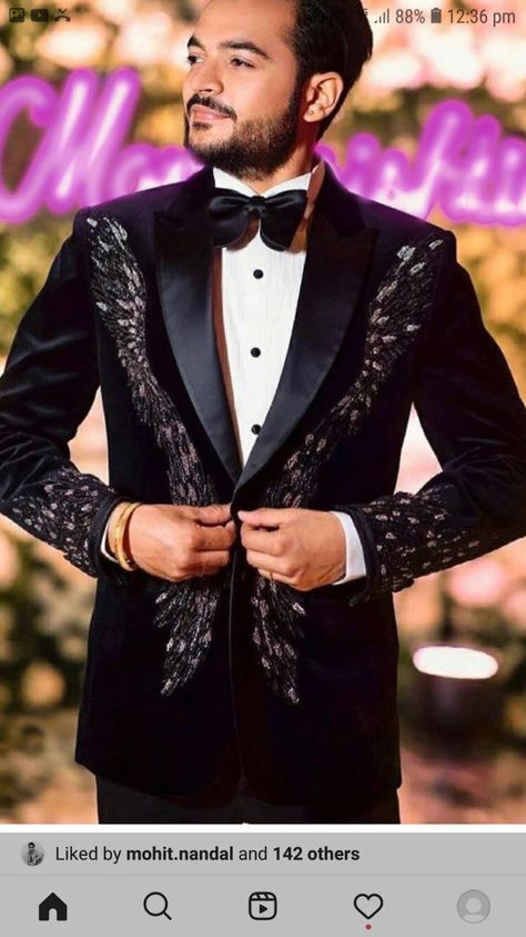 Tuxedo For Men Wedding With Work, Handwork Suits Design For Men, Blazers For Engagement Men, Handwork Blazer For Men, Suits Men Embroidery, Taxido Suit For Men Wedding, Designer Tuxedo Men Grooms, Best Wedding Suits For Men, Wedding Suits Men Black