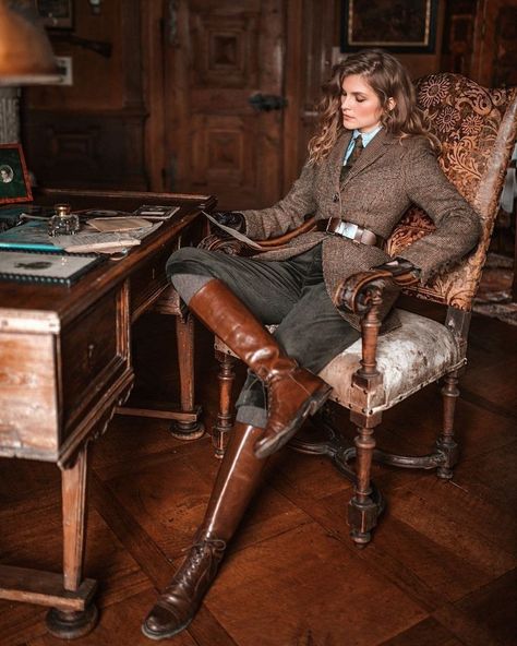 Countryside Outfit, Countryside Fashion, British Country Style, Dark Academia Outfit, Dark Academy, Country Style Outfits, Lena Hoschek, Dark Academia Fashion, Looks Country