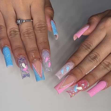 Baby Blue And Purple Nails, Long Gender Reveal Nails, Acrylic Nails Coffin Gender Reveal, Blue Nails Gender Reveal, Gender Reveal Nails Short, Gender Reveal Ideas Nails, Gender Reveal Acrylic Nails, Baddie Gender Reveal Nails, Gender Reveal Nails Ideas Acrylic