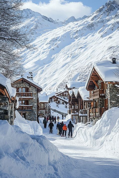 "🏔️🎿 Discover the ultimate ski adventure in the French Alps! Swipe through our carousel for the best slopes, cozy chalets, and après-ski spots in one of the world’s top skiing destinations. ⛷️✨ #FrenchAlps #SkiAdventure #WinterFun" French Alps Ski, Mind Motivation, Alps Skiing, Ski Village, Skiing Aesthetic, Snowboarding Trip, Mount Royal, Winter Mountain, Point Perspective