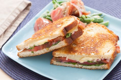 Heirloom Tomato & Fontina Grilled Cheese Sandwiches with Dijon-Dressed Summer Vegetables Dijon Green Beans, Provolone Sandwich, Fontina Grilled Cheese, Sourdough Sandwich, Chipotle Mayo, Griddle Recipes, Grilled Cheese Sandwiches, Ham Salad, Miso Dressing