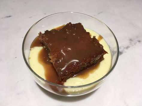 Toffee Recipe With Crackers, English Dessert Recipes, Toffee Popcorn Recipe, Butterscotch Sauce Recipes, Sticky Toffee Cake, Sticky Toffee Pudding Cake, Sticky Pudding, Sticky Date Pudding, Custard Sauce