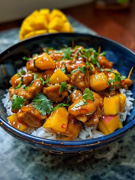 Asian Mango Chicken Thai Mango Chicken, Mango Glaze Recipe, Mango Recipes For Dinner, Mango Recipes Healthy, Mango Chili Chicken, Mango Chutney Chicken, Mango Chicken Recipes, Mango Salsa Chicken, Mango Chicken Curry