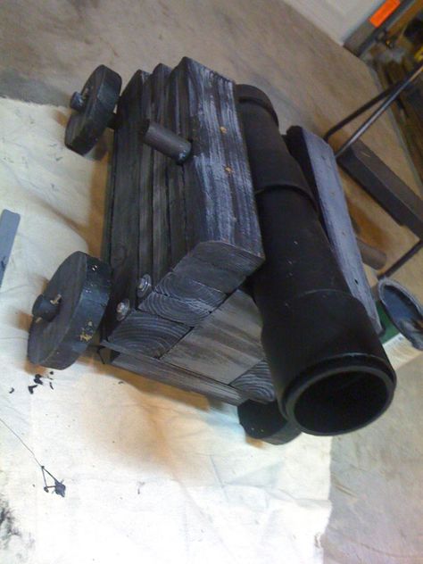 Cannon for Peyton's Pirate Cove Halloween Shipwreck, Pirates Decorations, Pirate Cannon, Pirate Halloween Decorations, Halloween Pirates, Pirate Cove, Pirate Ideas, Pirate Props, Pirate Party Decorations