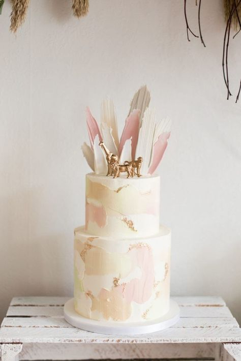 Safari Shower Ideas, Delicate Cakes, Pastel Safari, Safari Themed Party, Wild One Cake, 1st Year Cake, Wild One Party, Baby Jungle, Birthday Morning