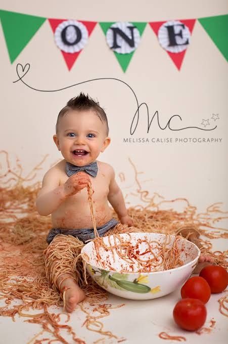 Cake Smash Alternative, Macaroni Sauce, Outfit Birthday Party, Birthday Surprises For Her, First Birthday Photography, First Birthday Cake Smash, 1st Birthday Photoshoot, Smash Cake Boy, Outfit Birthday