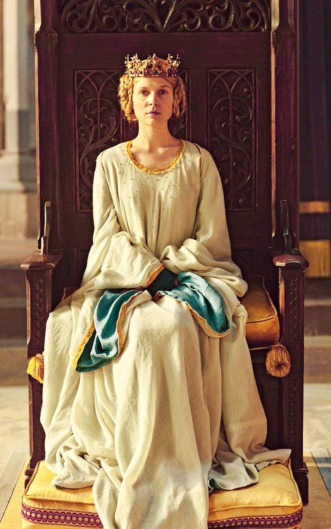 The Hollow Crown, BBC. Clemence Poesy as Isabella of Valois. 2012 Hollow Crown, The Hollow Crown, Queen Isabella, Clemence Poesy, Richard Ii, The Hollow, Costume Drama, Medieval Dress, Medieval Clothing