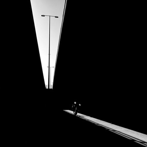 The light seekers, by Serge Najjar Serge Najjar, Green Day, Days Out, Light And Shadow, Black And White Photography, The Light, Old Photos, Street Photography, Digital Art