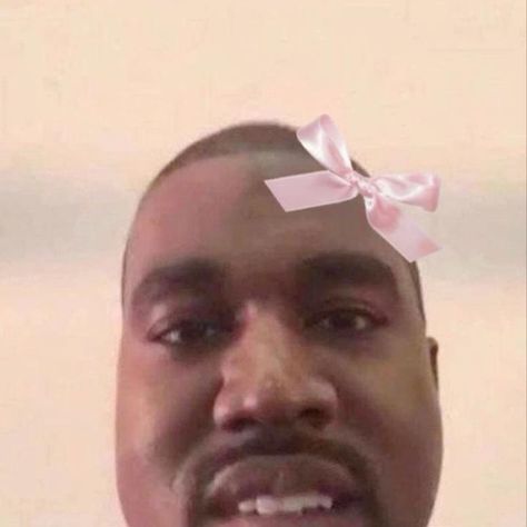 Say ★ on TikTok Kanye West Funny, Goofy Pictures, Funny Profile, Very Funny Pictures, 5k Followers, Funny Profile Pictures, Silly Pictures, Meme Faces, Really Funny Pictures