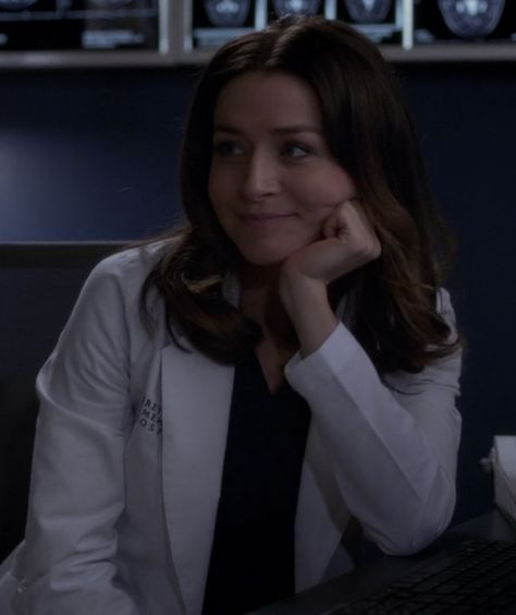 Greys Anatomy Amelia Shepherd, Amelia Greys Anatomy, Amelia Shepard, Greys Cast, Greys Anatomy Couples, Amelia Shepherd, Caterina Scorsone, Baby Gorillas, Memorial Hospital