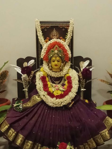 Lalitha Devi Pooja Decoration, Varalakshmi Vratham Decoration At Home, Lakshmi Background Decoration, Varalakshmi Amman Decoration, Varalakshmi Vratam Decoration, Ammavari Decoration At Home, Simple Varamahalakshmi Decoration Ideas, Vara Lakshmi Pooja Decoration, Lakshmi Decoration At Home