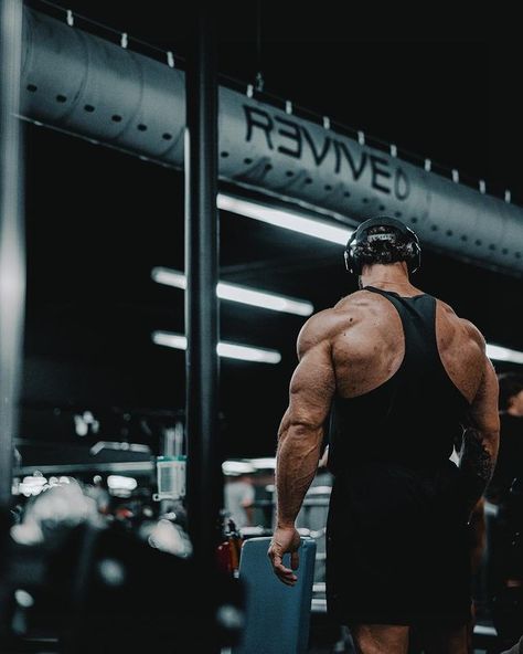 Body Builder Wallpaper, Mobile Photography Editing, Crossfit Men, Chris Bumstead, Gym Couple, Gym Photography, Bodybuilding Pictures, Gym Wallpaper, Gym Outfit Men