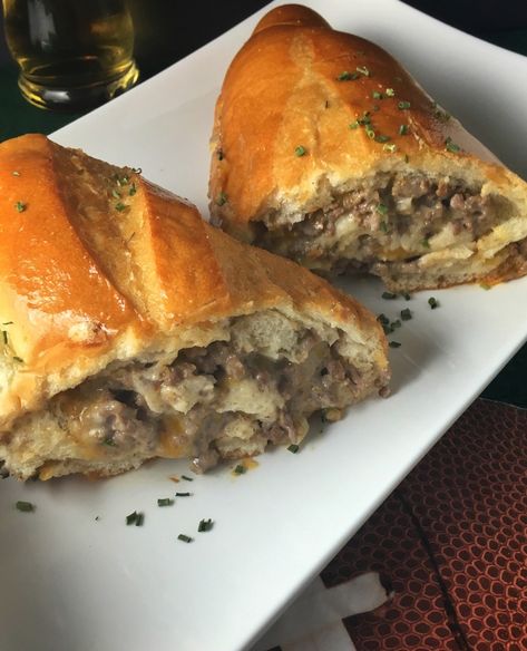 Healthy Football, Sandwich Vegetarian, Loose Meat, Beef Appetizers, Loose Meat Sandwiches, Meat Sandwich, Hot Sandwich, Burgers Sandwiches, Football Food