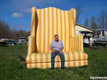 Giant Chair, Roadside America, Recovery Room, Big Chair, Big Sofas, Giant Art, Upholstered Chair, Unique Buildings, Roadside Attractions