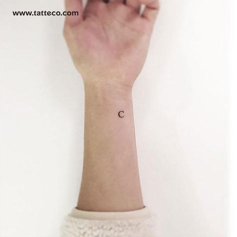 Letter C Tattoo, Chris Tattoo, Capital C, Tattoo Sonne, Letter Tattoos, Rib Tattoos For Women, Verse Tattoos, Nouveau Tattoo, C Letter