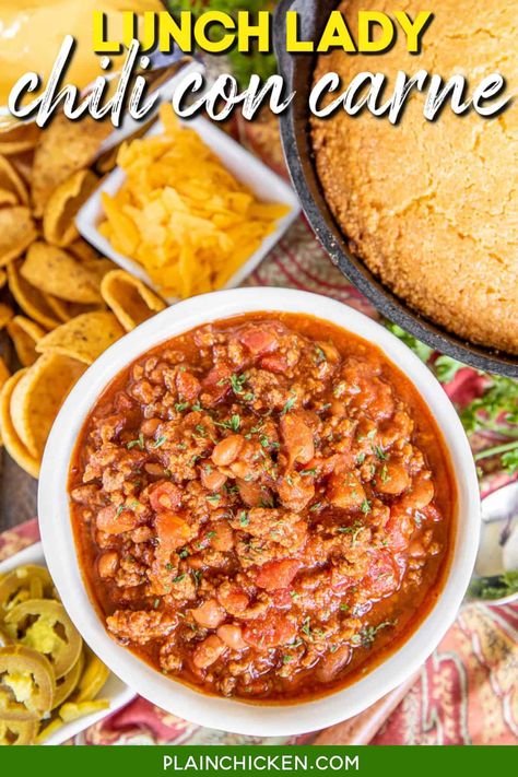 Lunch Lady Chili con Carne with Beans – a childhood school cafeteria favorite! Super simple to make and tastes great! Ground beef, onion, garlic, tomatoes, tomato paste, water, chili powder, paprika, onion powder, cumin, and beans. Can make this recipe on the stovetop or in the crockpot. Makes a ton – great for a crowd! Serve with cornbread for an easy potluck meal! Grilled Cheese In Oven, Slow Cooker Steak, Slow Cooker Potato Soup, Slow Cooker Potatoes, Homemade Cornbread, Plain Chicken, Lunch Lady, School Cafeteria, Twice Baked Potatoes