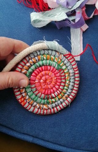 Just a little bit of the process... Using up scrap fabric to make a textile wrapped coiled rope basket... #coiledropebasket #handsewn… | Instagram Handmade Baskets Weaving, Coiled Basketry, Rope Basket Tutorial, Fabric Basket Tutorial, Munich Airport, Nifty Crafts, Diy Rope Basket, Basket Weaving Diy, Coiled Fabric Basket