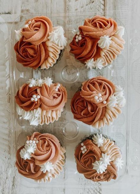 Wedding Cupcakes Autumn, Boho Pumpkin Table Decor, Boho Chic Bridal Shower Cupcakes, Burnt Orange Wedding Dessert Table, Rustic Boho Wedding Cupcakes, Wedding Cupcakes Ideas Fall, Fall Colored Wedding Cupcakes, Fall Color Cupcakes Wedding, Wedding Cupcakes Burnt Orange