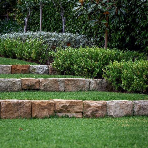 Sandstone Garden Bed, Sandstone Retaining Wall, Garden Tiers, Tiered Backyard, Hill Terrace, Terrace Yard, Sandstone Blocks, Palm Springs Garden, Boulder Wall