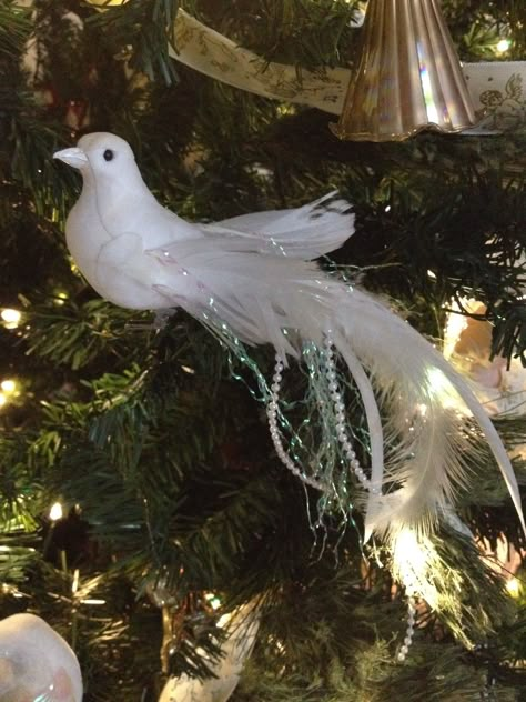 Doves on my Christmas Tree 2016 Doves On Christmas Tree, Dove Tree Topper, Geek Christmas, Glam Christmas Decor, Wedding Doves, Dove Ornaments, The Artist's Way, Christmas Tree Decorating Themes, Christmas Decorations Cheap