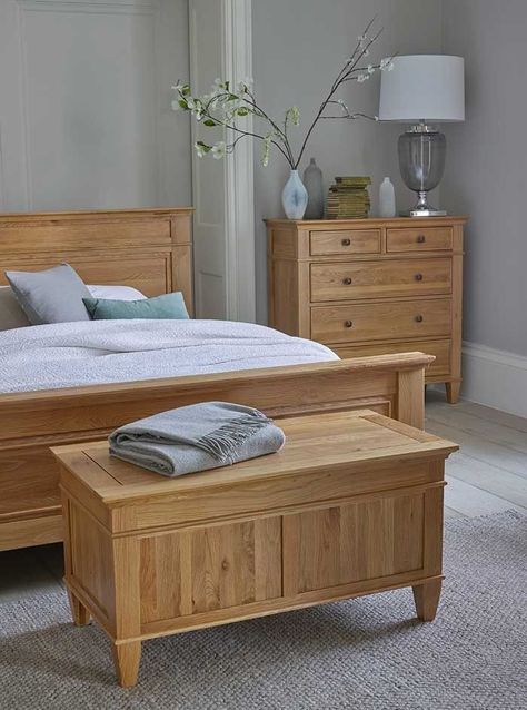 Brussels Apartment, Teakwood Furniture, Wooden Bedroom Furniture Sets, Pine Bedroom, Oak Furniture Land, Painted Living Room Furniture, Wooden Bedroom Furniture, Oak Bedroom Furniture, Oak Furnitureland