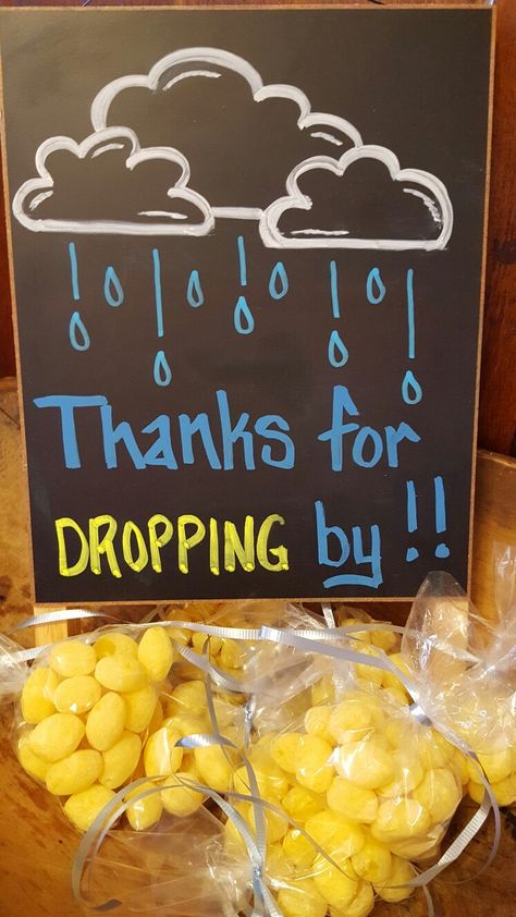 Lemon drop favors for a rain shower themed baby shower. More Baby Shower Ideas Spring, Raindrop Baby Shower, Rain Baby Showers, April Baby Shower, Office Baby Showers, Baby Boy Sprinkle, Rain Baby, Sprinkle Shower, Sprinkle Party