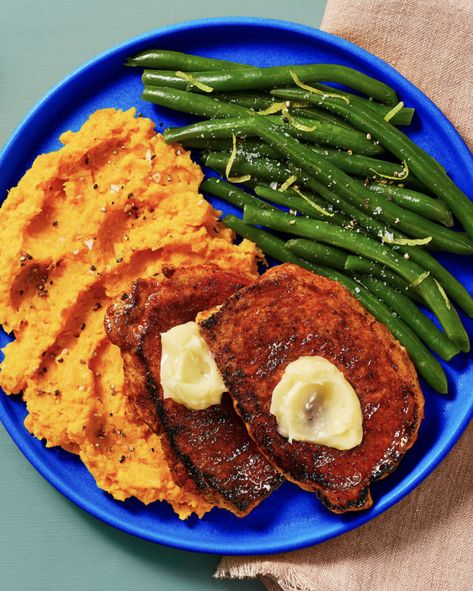 Easy pork recipe with sweet potato mash and green beans | More recipes on www.HelloFresh.com Hello Fresh Bowl Recipes, Hello Fresh Pork, Easy Pork Recipe, Hello Fresh Dinners, Pork Cutlet Recipes, Sweet Potato Recipes Mashed, Pork Recipes Easy, Cutlets Recipes, Hello Fresh Recipes