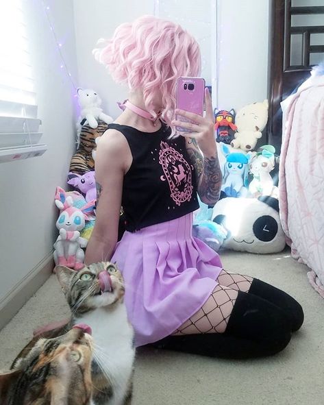 °.* Little Po *.° (@xlil.po) • Instagram photos and videos Pastel Femboy Outfit, Pastel Aesthetic Outfit, Soft Grunge Outfits, Pastel Goth Outfits, E Girl Outfits, Pastel Goth Fashion, 90s Fashion Grunge, Alt Style, Grunge Goth