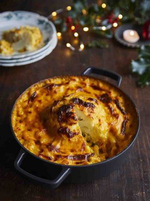 In the Oliver household, Christmas isn’t Christmas without a molten cheesy number in the mix, and this comforting-hug-of-a-recipe is a true thing of beauty. Jamie Oliver Recipes, Cauliflower Cheese, 15 Minute Meals, Cauliflower Recipes, Jamie Oliver, Vegetable Dishes, Veggie Recipes, How To Cook Pasta, Pasta Recipes