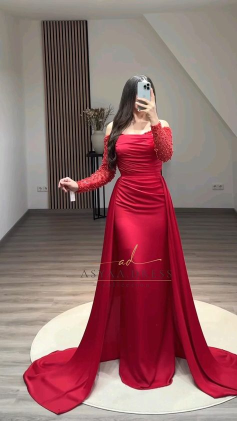 Velvet Party Dress Classy, Velvet Outfit Ideas, Velvet Dress Ideas, Dress Green Outfit, Dress Pink Outfit, Velvet Dress Green, Attractive Outfits, Evening Dress Outfit, Trending Dress