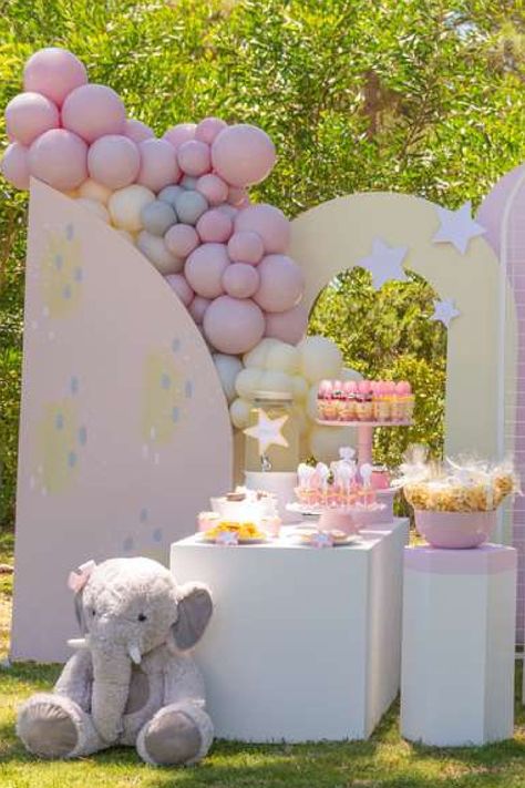 Elephant First Birthday Girl, 1st Birthday Elephant Theme, Elephant Party Ideas, Elephant Theme Birthday Party, Elephant Party Decorations, Elephant Decorations, Birthday Elephant, Elephant Birthday Party, Pink Safari