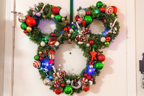 Up Disney Ears, Disney Christmas Wreath, Mickey Mouse Christmas Wreath, Mickey Mouse Christmas Ornament, Mickey Mouse Wreath, Mickey Wreath, Disney Wreath, Up Disney, Disney Christmas Decorations