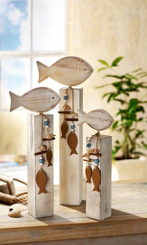 *** Fish Sculptures, Decorative Pillars, Driftwood Fish, Beach Themed Crafts, Wood Block Crafts, Wood Fish, Fish Crafts, Wooden Fish, Block Craft