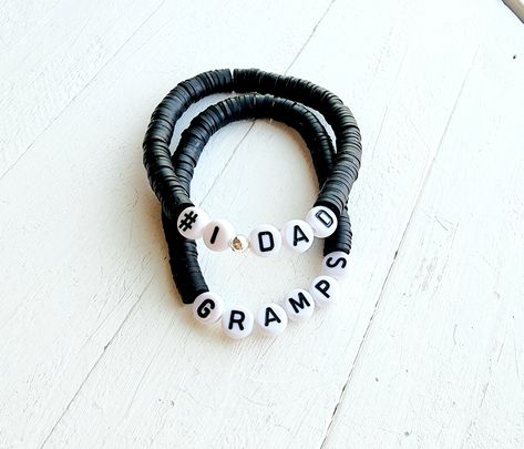 Fathers Day Bracelet, Pop Christmas, Fan Bracelet, Dad Bracelet, Clay Bracelets, Boys Bracelets, Homemade Bracelets, Bracelet Craft, Clay Bead Bracelet