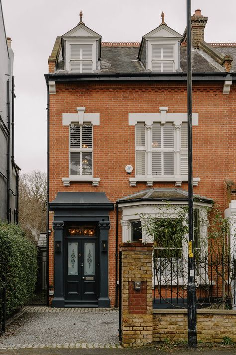 English Townhouse, Colorful Walls, Victorian Townhouse, Moody Interiors, Timber Buildings, Stories To Tell, Colorful Home, Exposed Brick Walls, Victorian Terrace